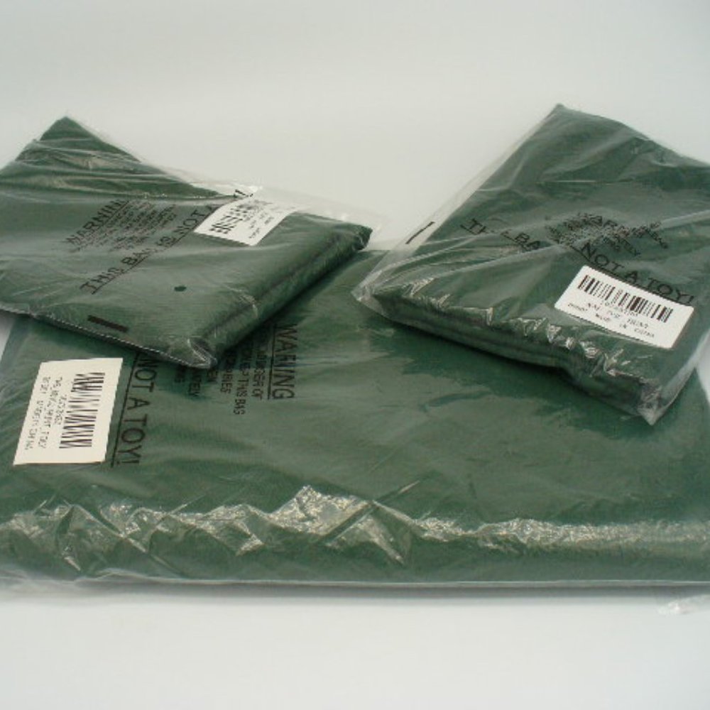 Emerald Green Tablecloth with 10 Napkins